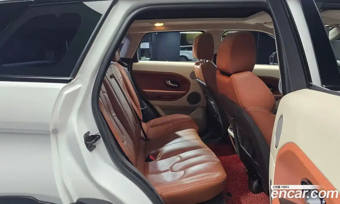 Land Rover Range-Rover Evoque 2015 2.2 Автомат в Москве № 166574, фото 18