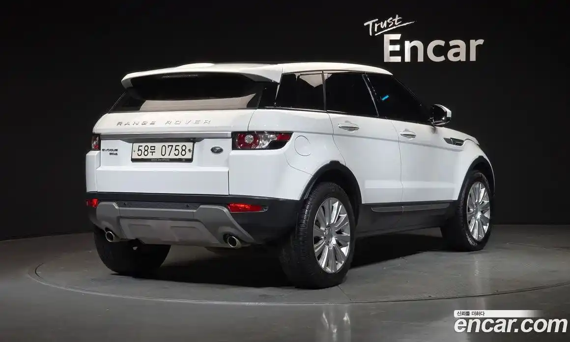 Land Rover Range-Rover Evoque 2015 2.2 Автомат в Москве № 166574, фото 20