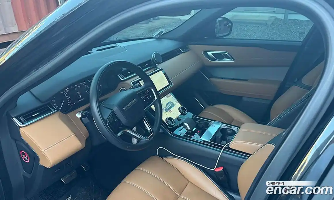 Land Rover Range-Rover Velar 2023 3.0 Автомат в Москве № 166729, фото 6