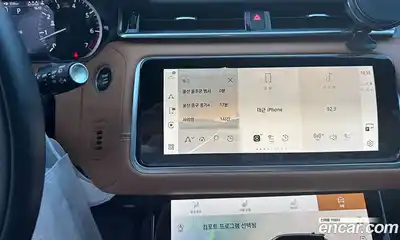 Land Rover Range-Rover Velar 2023 3.0 Автомат в Москве № 166729, миниатюра 10