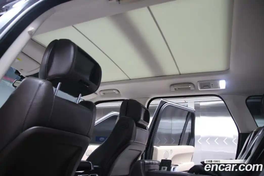 Land Rover Range-Rover 2016 4.4 Автомат в Москве № 166874, фото 16