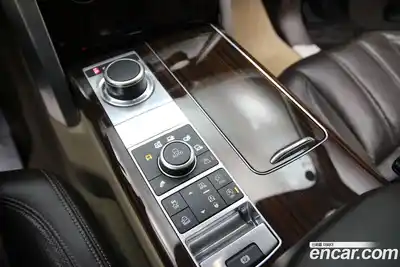 Land Rover Range-Rover 2016 4.4 Автомат в Москве № 166874, миниатюра 9