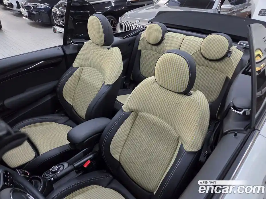 Mini Cooper Convertible 2024 2.0 Автомат в Москве № 167415, фото 13