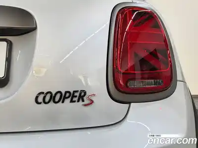 Mini Cooper Convertible 2024 2.0 Автомат в Москве № 167415, миниатюра 5