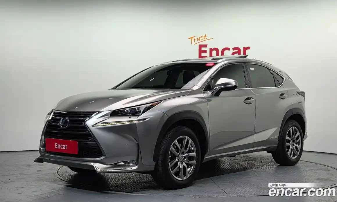 Lexus NX 2017 2.5 Автомат в Москве № 168179, фото 1