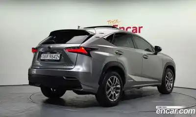 Lexus NX 2017 2.5 Автомат в Москве № 168179, миниатюра 2