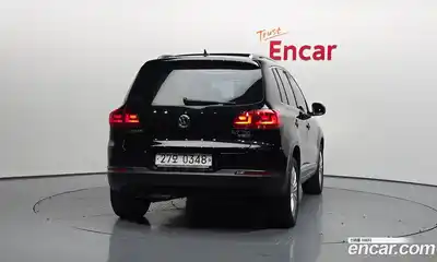 Volkswagen Tiguan 2016 2.0 Автомат в Москве № 168946, миниатюра 2
