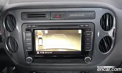 Volkswagen Tiguan 2016 2.0 Автомат в Москве № 168946, миниатюра 4