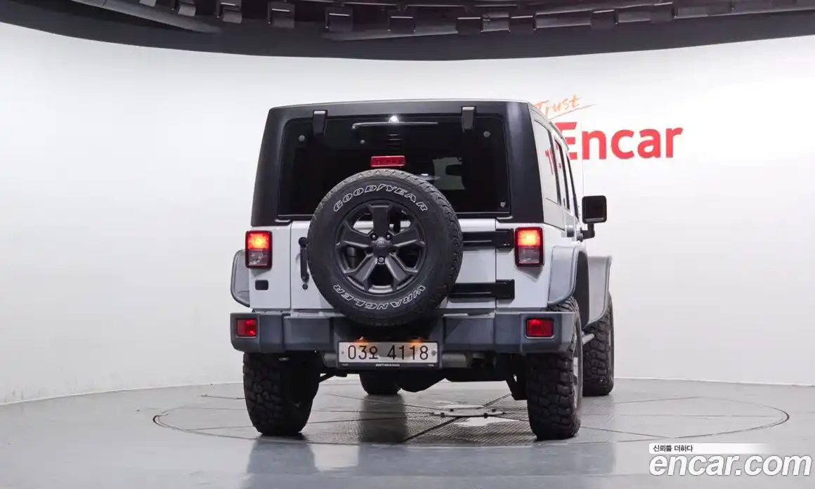Jeep Wrangler 2017 3.6 Автомат в Москве № 169675, фото 4