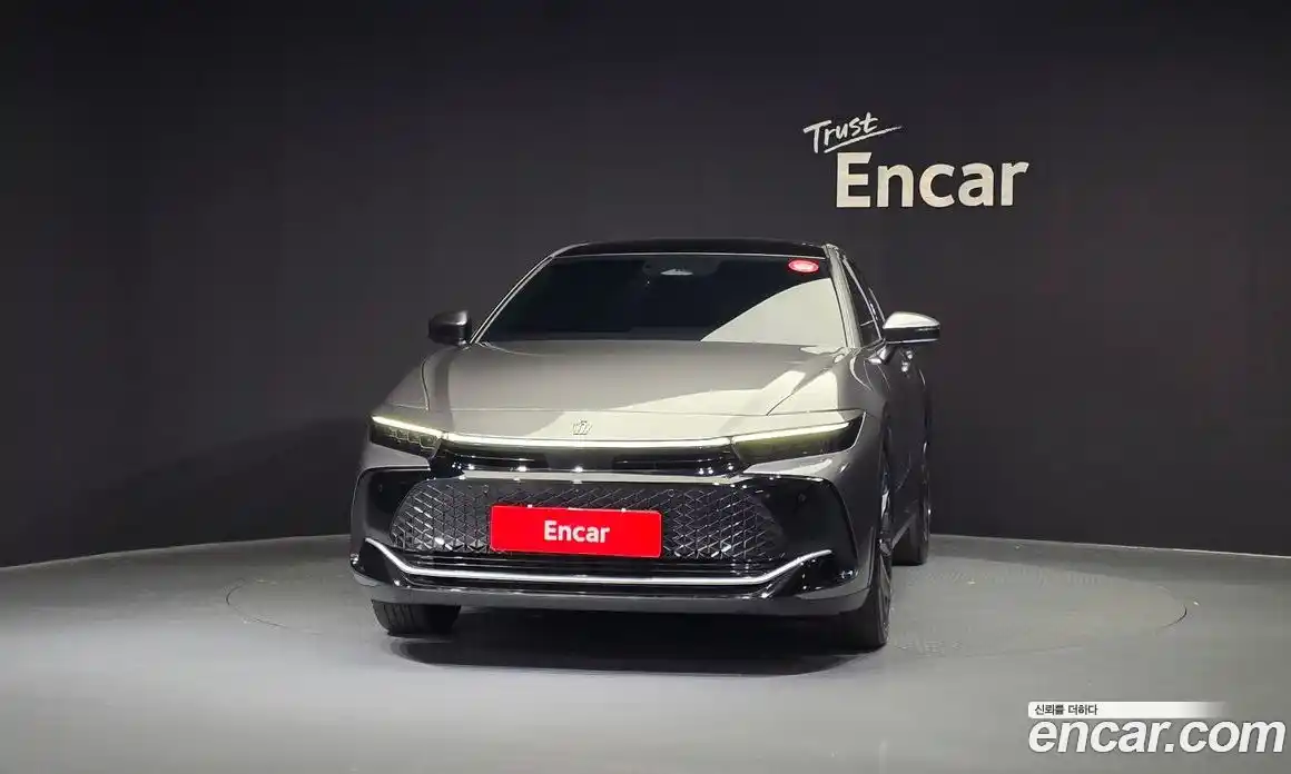 Toyota Crown 2023 2.5 Автомат в Москве № 170230, фото 3