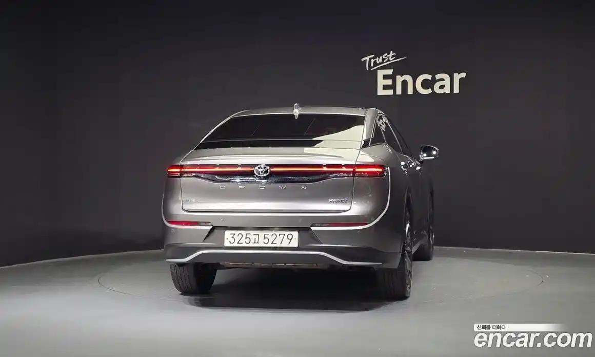 Toyota Crown 2023 2.5 Автомат в Москве № 170230, фото 4