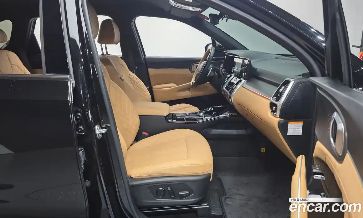 Kia Sorento 2023 1.6 Автомат в Москве № 17660, фото 17