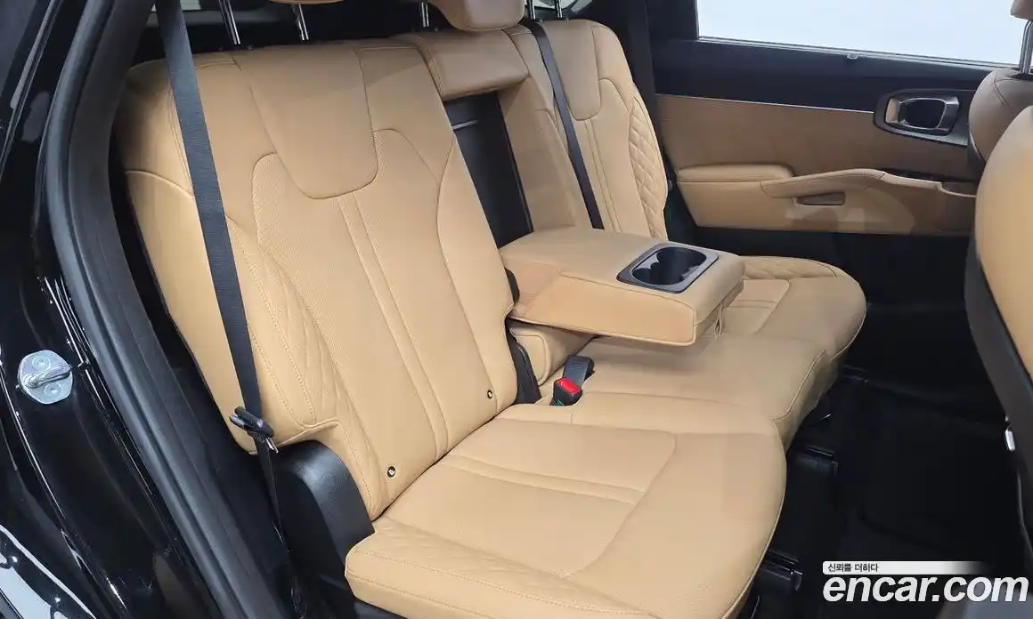 Kia Sorento 2023 1.6 Автомат в Москве № 17660, фото 6