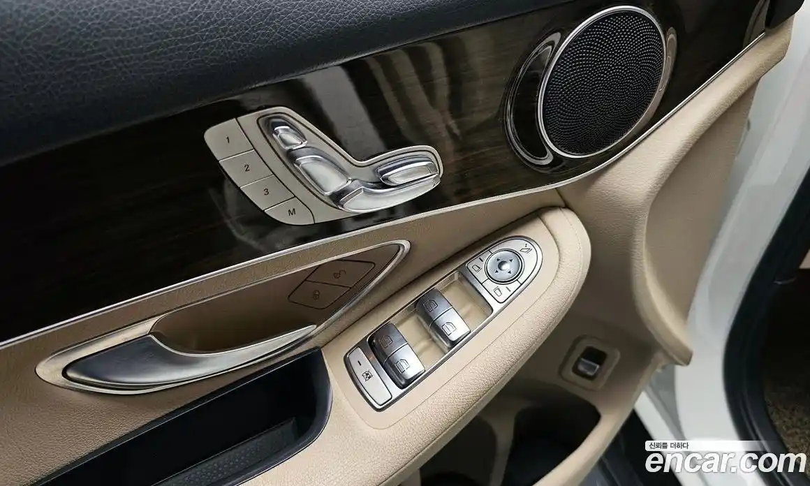 Mercedes-Benz GLC-Class 2017 2.0 Автомат в Москве № 177218, фото 14