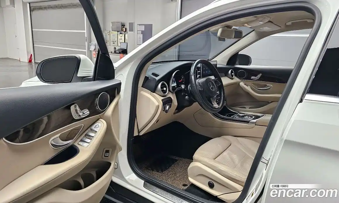 Mercedes-Benz GLC-Class 2017 2.0 Автомат в Москве № 177218, фото 10