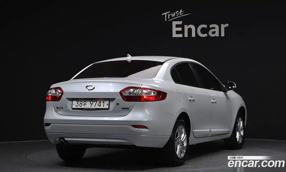 Renault SM3 2017 1.6 Автомат в Москве № 179036, фото 7