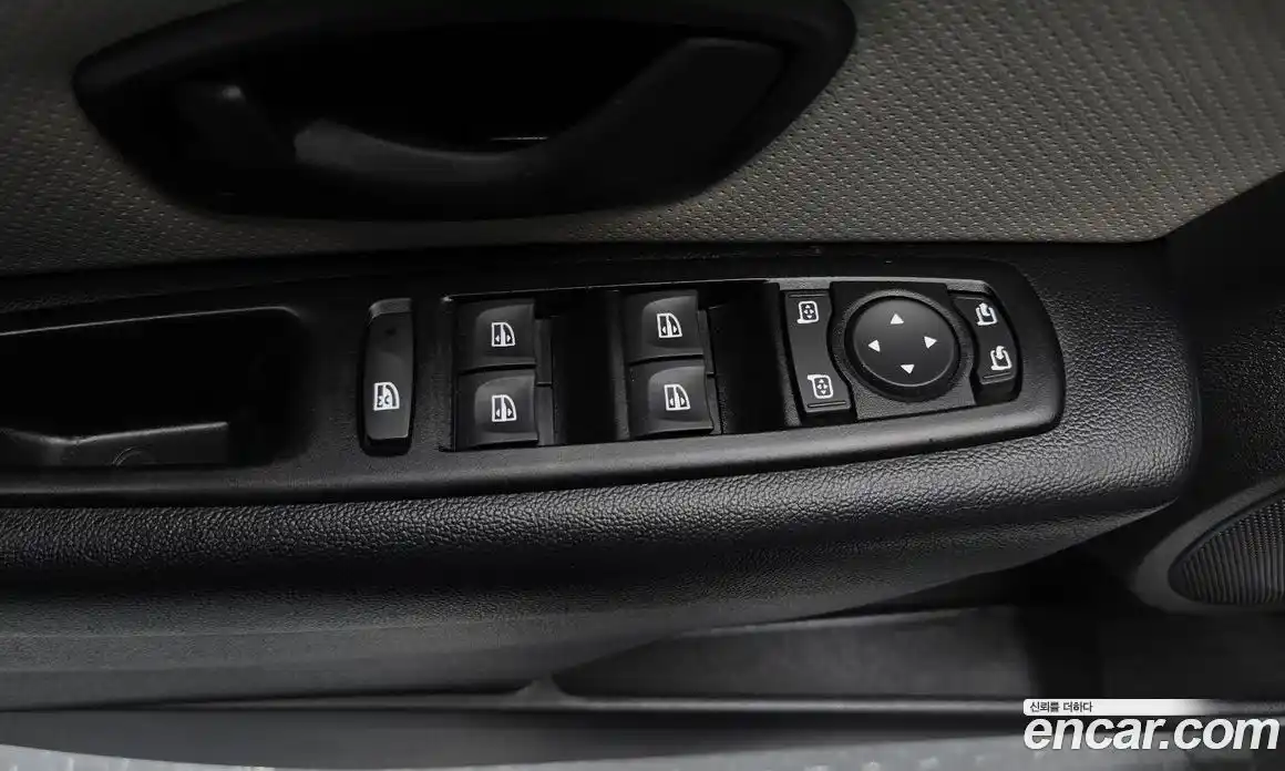 Renault SM3 2017 1.6 Автомат в Москве № 179036, фото 8