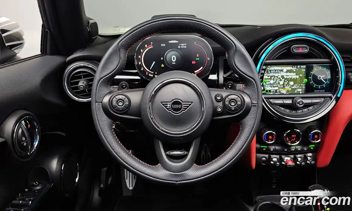 Mini Cooper Convertible 2021 2.0 Автомат в Москве № 180403, фото 14