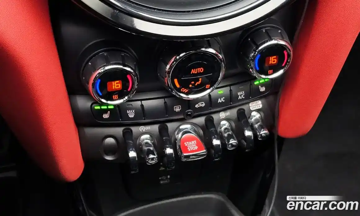 Mini Cooper Convertible 2021 2.0 Автомат в Москве № 180403, фото 19