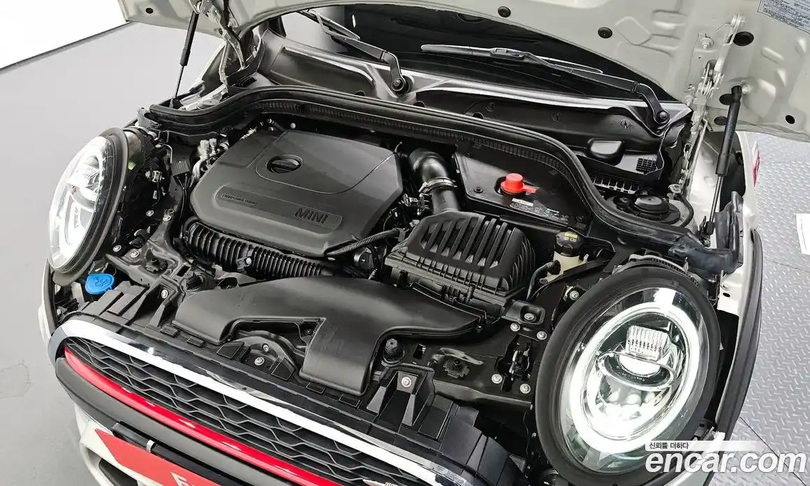 Mini Cooper Convertible 2021 2.0 Автомат в Москве № 180403, фото 3