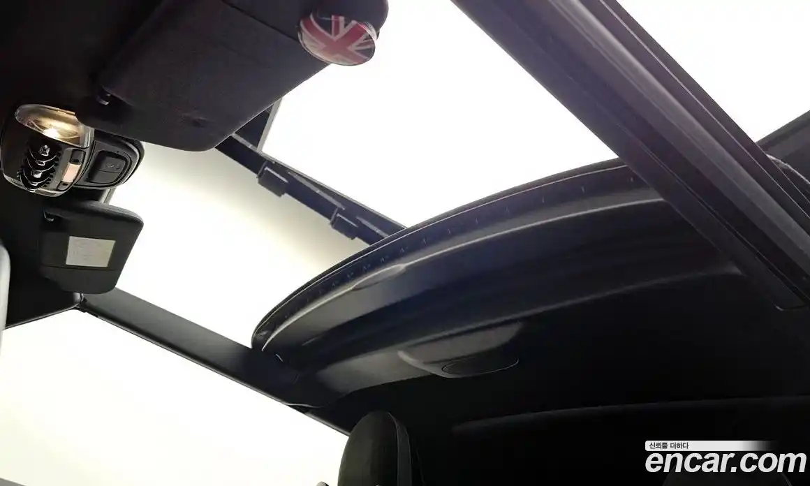 Mini Cooper Convertible 2021 2.0 Автомат в Москве № 180403, фото 8