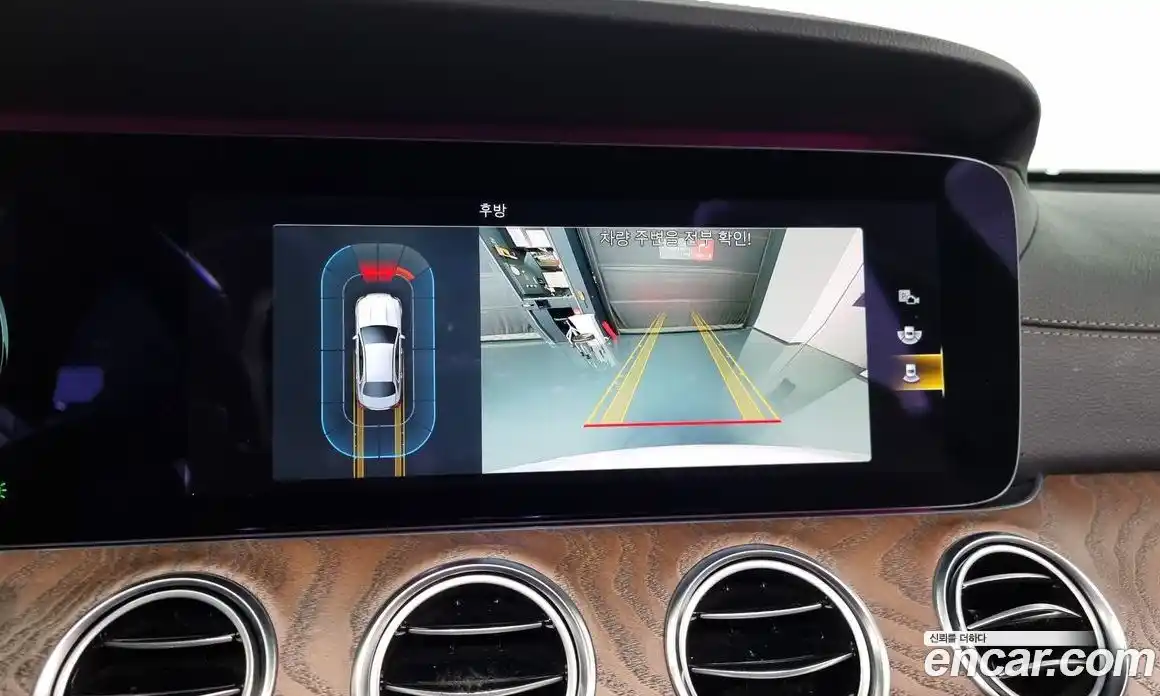 Mercedes-Benz E-Class 2021 2.0 Автомат в Москве № 182076, фото 15