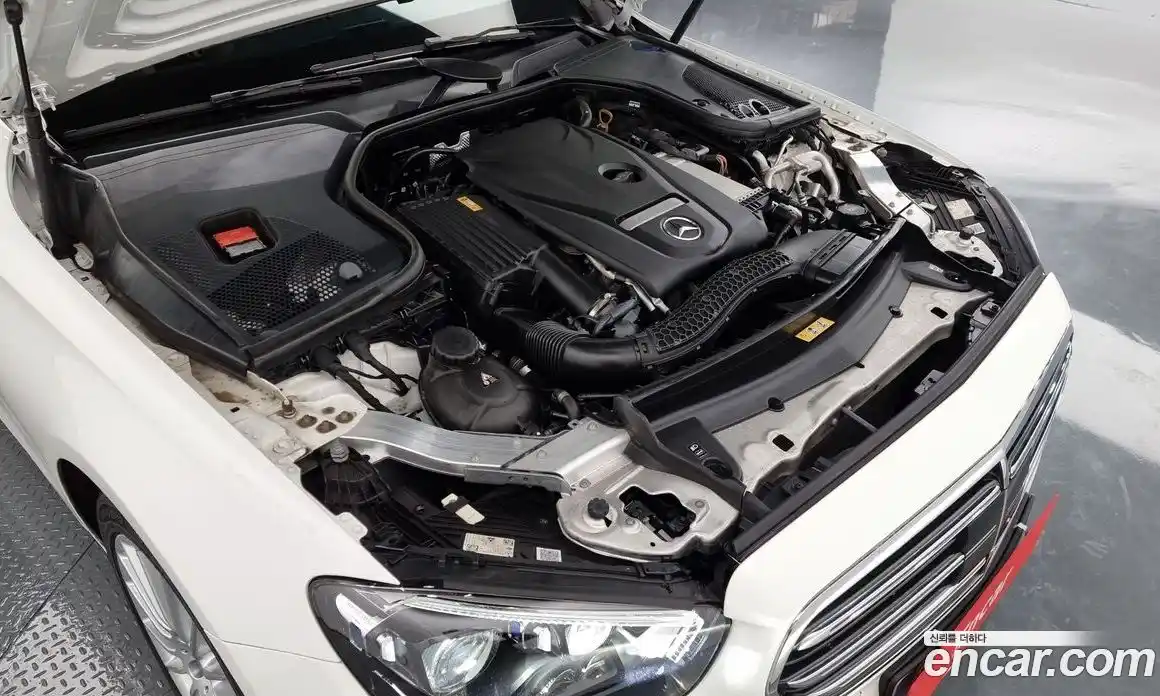 Mercedes-Benz E-Class 2021 2.0 Автомат в Москве № 182076, фото 6