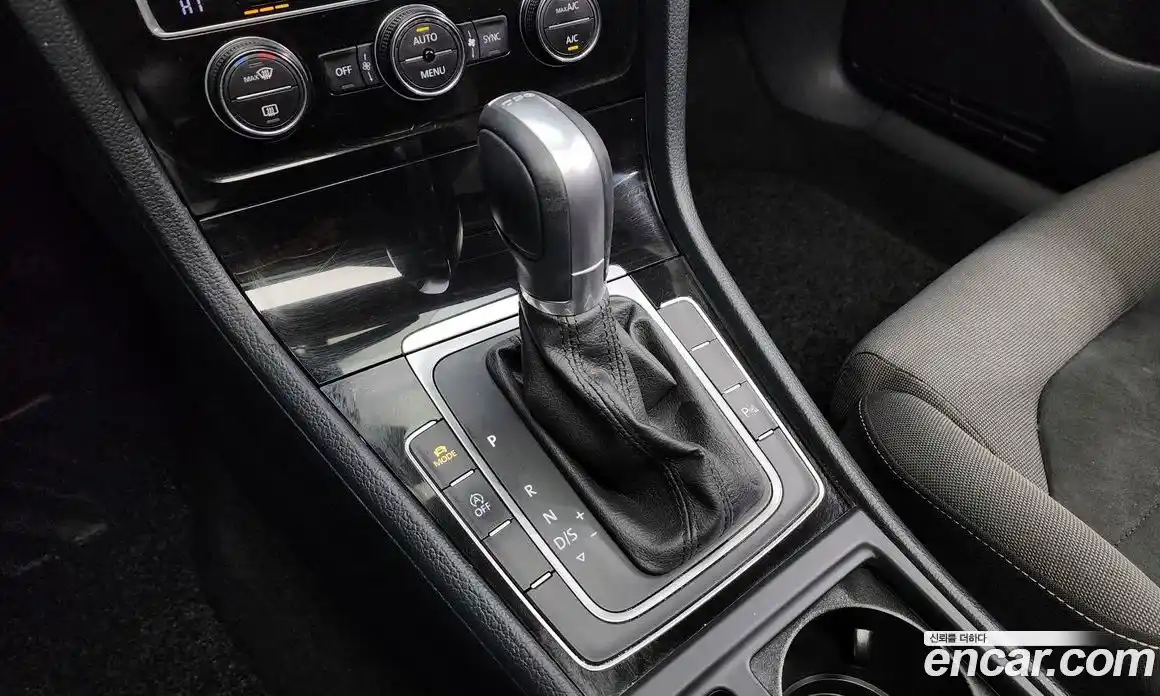 Volkswagen Golf 2015 2.0 Автомат в Москве № 187240, фото 19