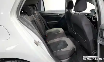 Volkswagen Golf 2015 2.0 Автомат в Москве № 187240, миниатюра 3