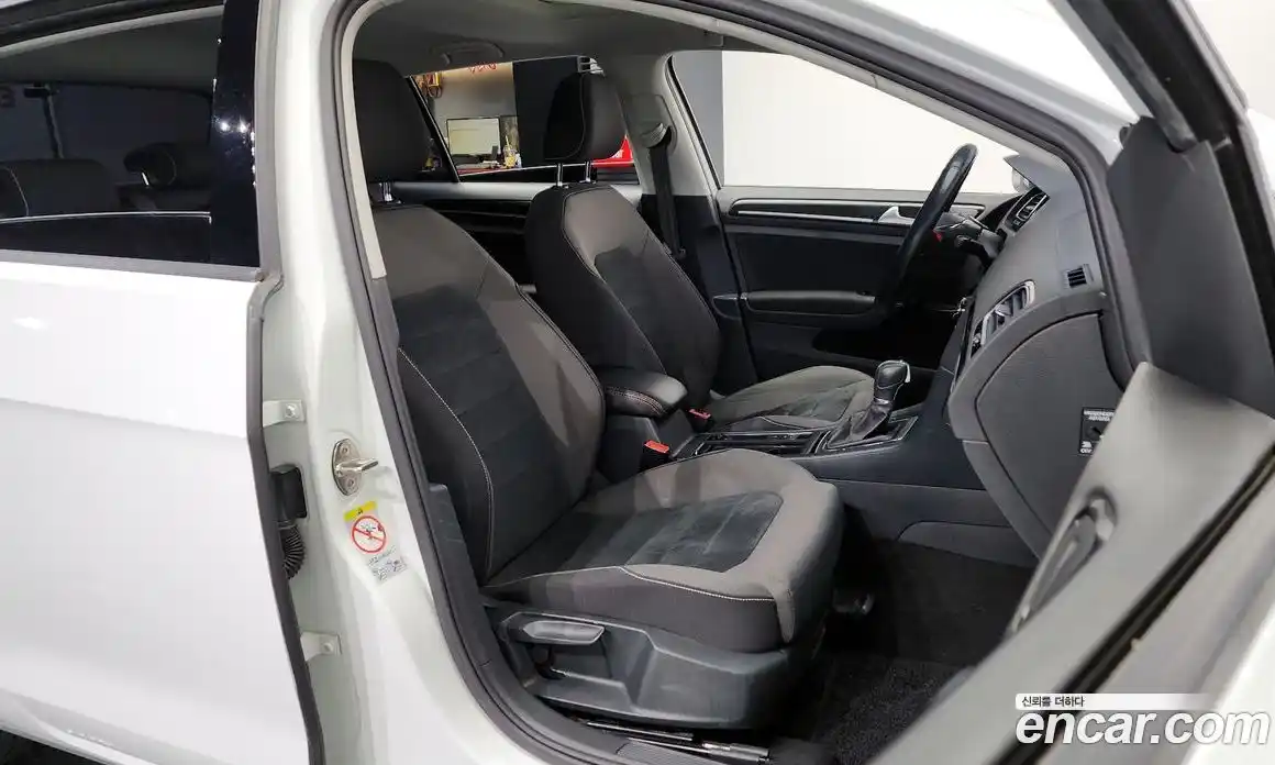 Volkswagen Golf 2015 2.0 Автомат в Москве № 187240, фото 10