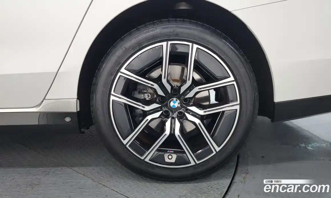 BMW 7-Series 2024 3.0 Автомат в Москве № 187412, фото 5