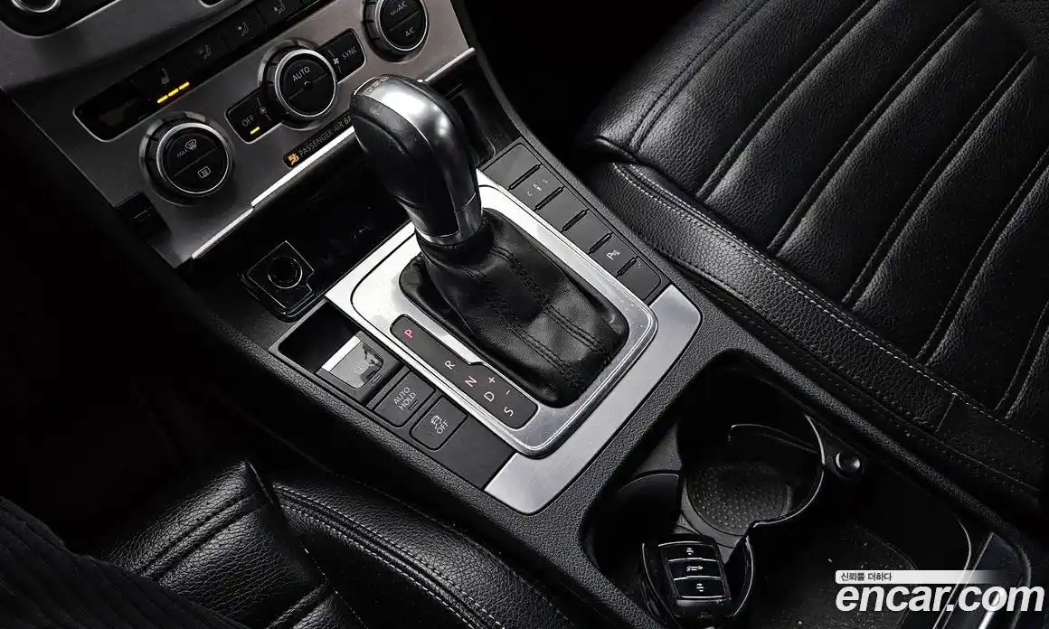 Volkswagen CC 2014 2.0 Автомат в Москве № 188554, фото 4