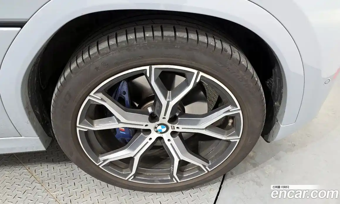 BMW X6 2024 3.0 Автомат в Москве № 188934, фото 13