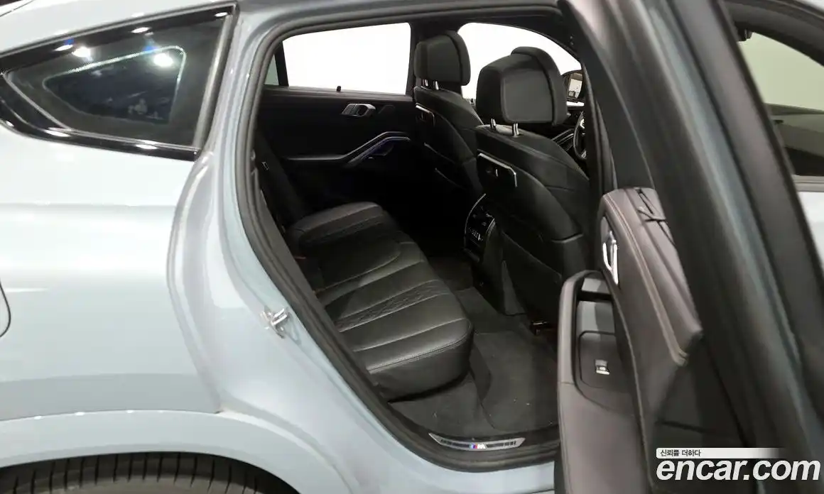 BMW X6 2024 3.0 Автомат в Москве № 188934, фото 3