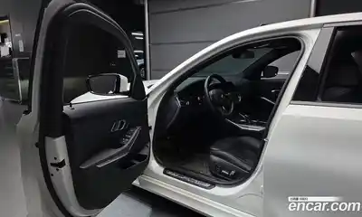 BMW 3-Series 2021 2.0 Автомат в Москве № 191499, миниатюра 9