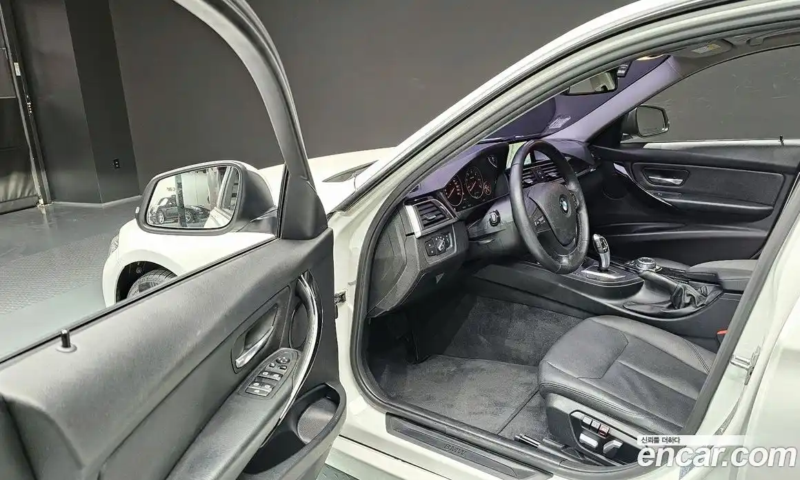 BMW 3-Series 2016 2.0 Автомат в Москве № 193246, фото 11