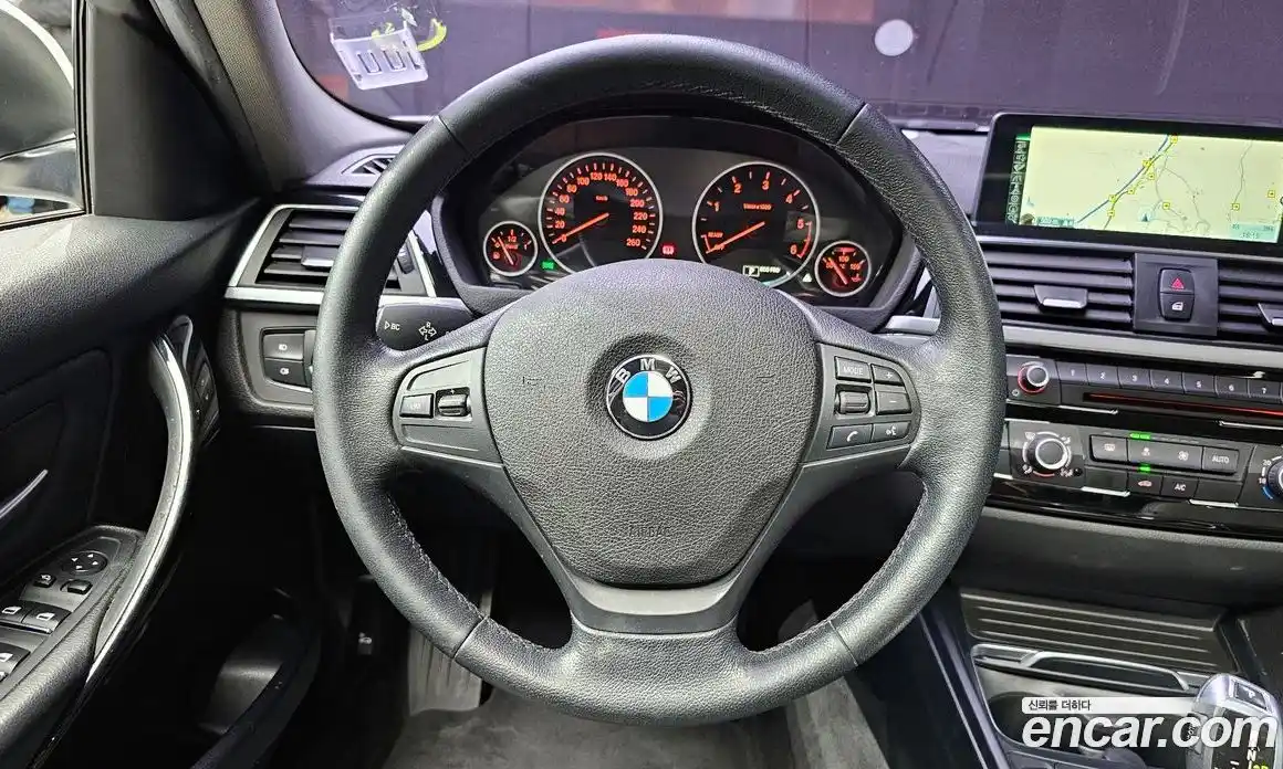 BMW 3-Series 2016 2.0 Автомат в Москве № 193246, фото 13