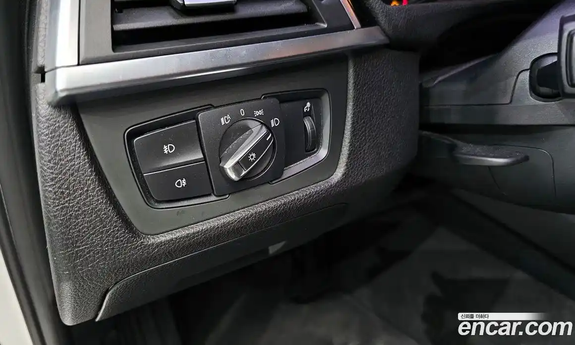 BMW 3-Series 2016 2.0 Автомат в Москве № 193246, фото 16