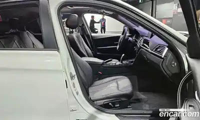 BMW 3-Series 2016 2.0 Автомат в Москве № 193246, миниатюра 10