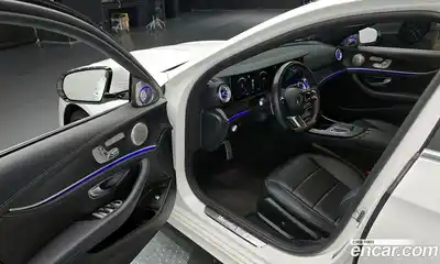 Mercedes-Benz E-Class 2020 1.9 Автомат в Москве № 194242, миниатюра 2