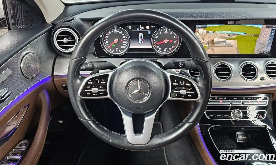 Mercedes-Benz E-Class 2019 2.0 Автомат в Москве № 194357, фото 13