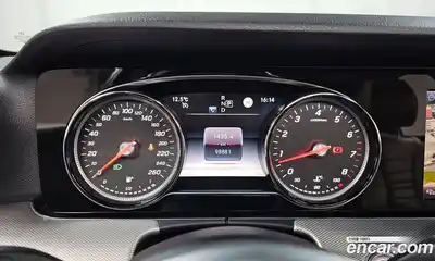 Mercedes-Benz E-Class 2019 2.0 Автомат в Москве № 194357, миниатюра 4