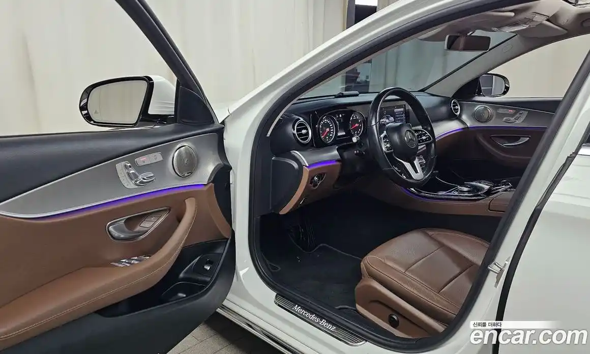 Mercedes-Benz E-Class 2019 2.0 Автомат в Москве № 194357, фото 5