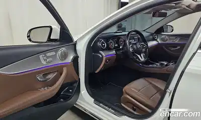 Mercedes-Benz E-Class 2019 2.0 Автомат в Москве № 194357, миниатюра 5
