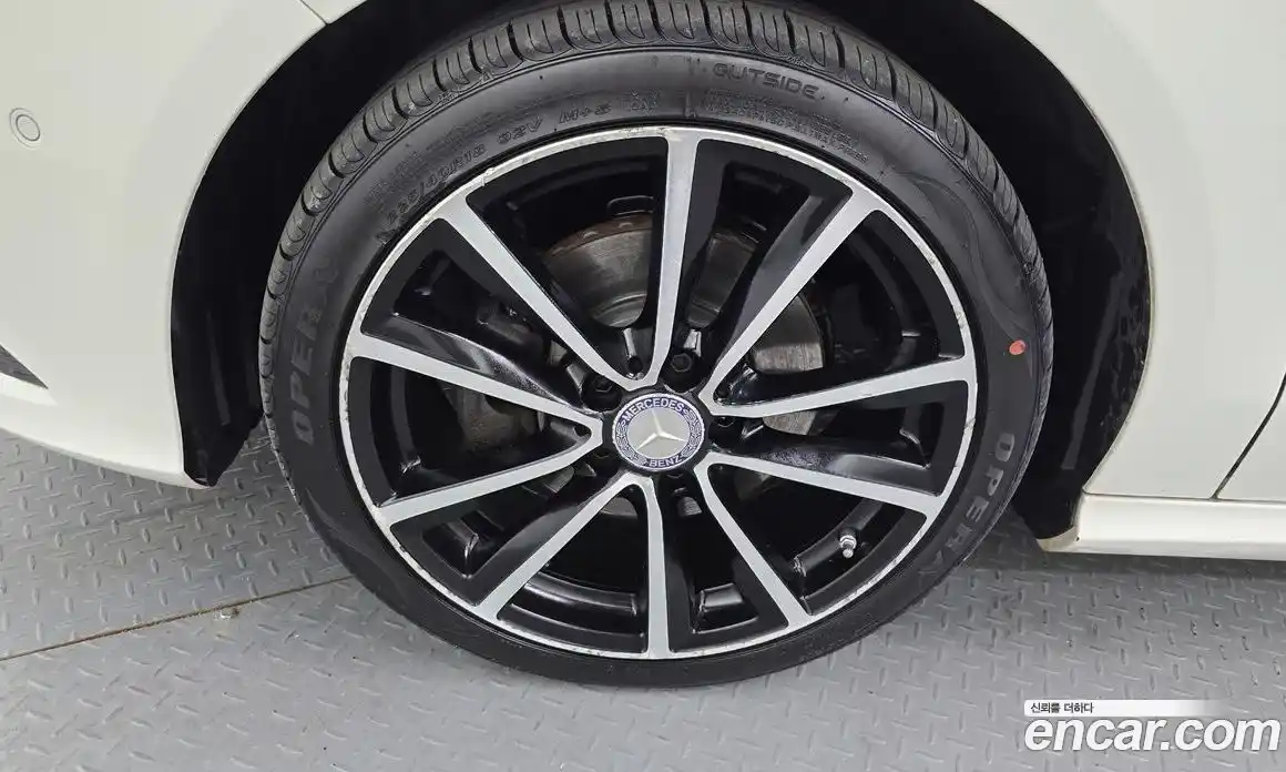 Mercedes-Benz CLA-Class 2015 2.1 Автомат в Москве № 195000, фото 5