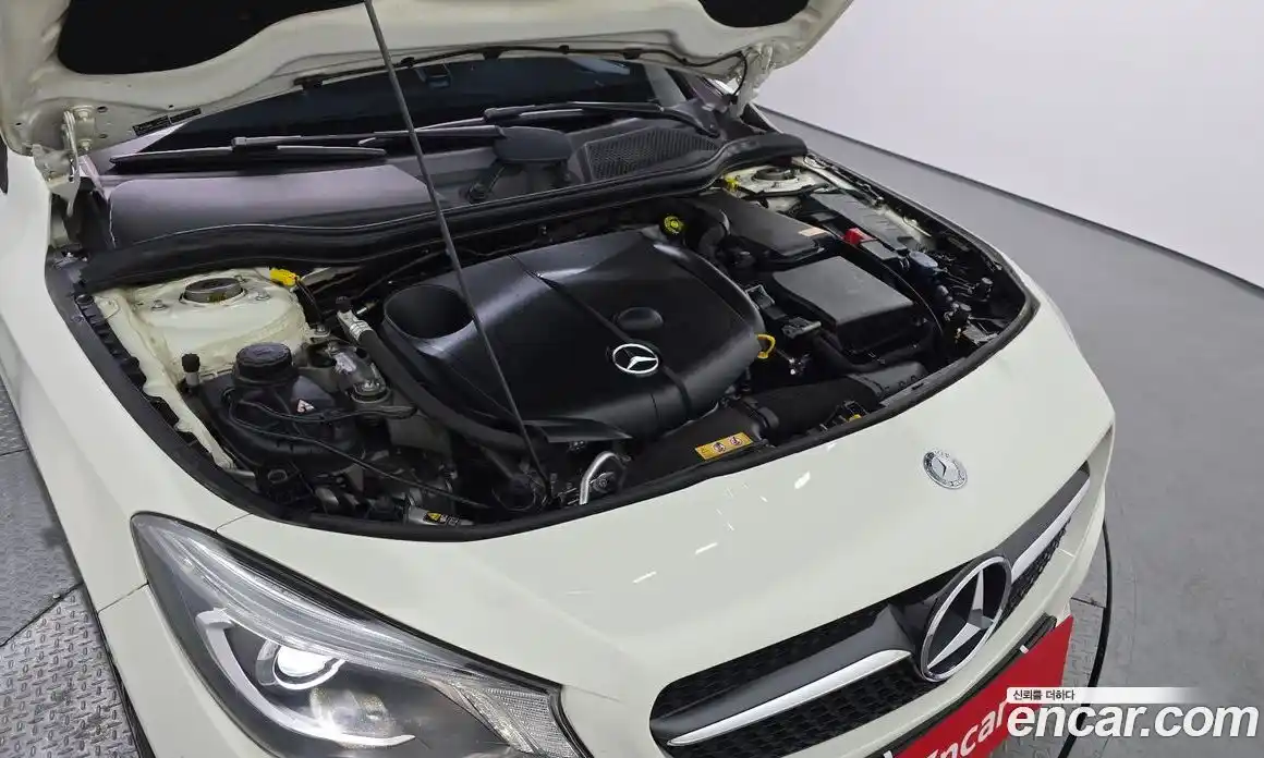 Mercedes-Benz CLA-Class 2015 2.1 Автомат в Москве № 195000, фото 6