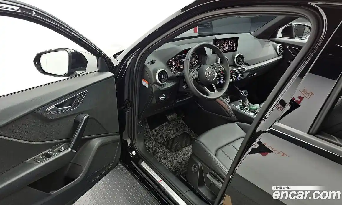 Audi Q2 2023 2.0 Автомат в Москве № 195988, фото 1