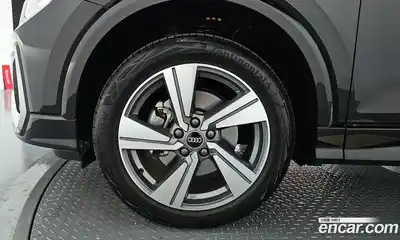 Audi Q2 2023 2.0 Автомат в Москве № 195988, миниатюра 9