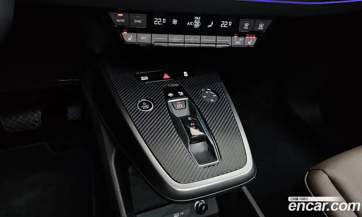 Audi Q4 e-tron 2023 0.2 Автомат в Москве № 196101, фото 1