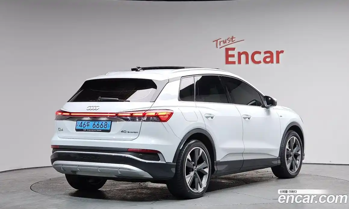 Audi Q4 e-tron 2023 0.2 Автомат в Москве № 196101, фото 3